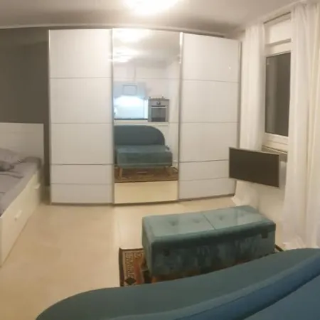 Mit Schoener, Moderner Einrichtung * كولونيا